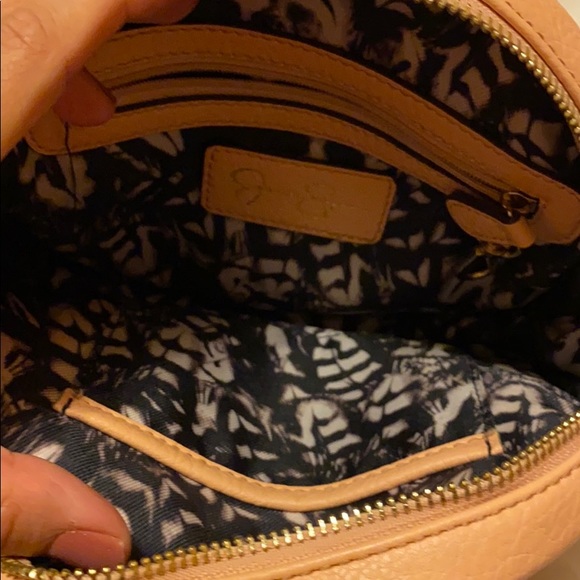 Peach color purse so cute by jessica simpson - Picture 4 of 6